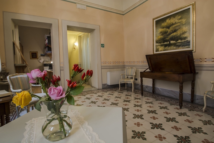 Imagen de los interiores del Hotel A Palazzo Busdraghi, Residenza D'epoca. Foto 15