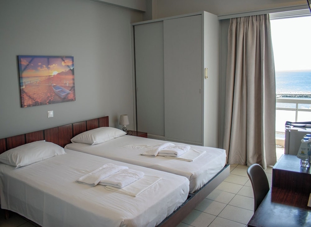 Imagen de la habitación del Hotel ALS Karystos. Foto 8