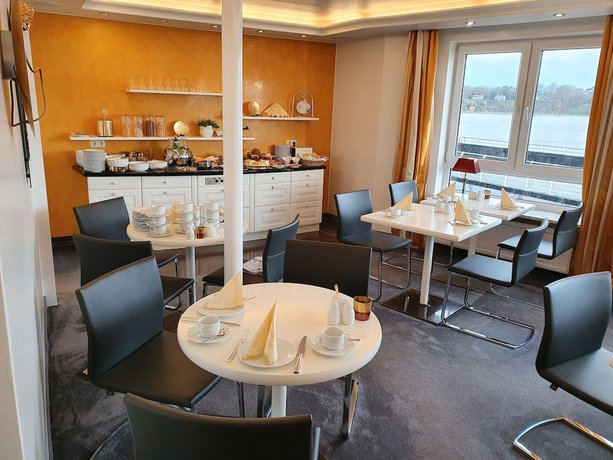 Imagen del bar/restaurante del Hotel AM ELBUFER. Foto 5