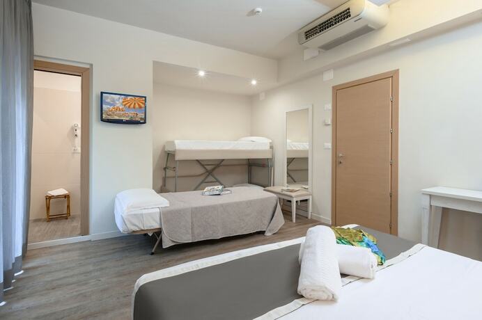 Imagen general del Hotel ATLAS, Riccione. Foto 2