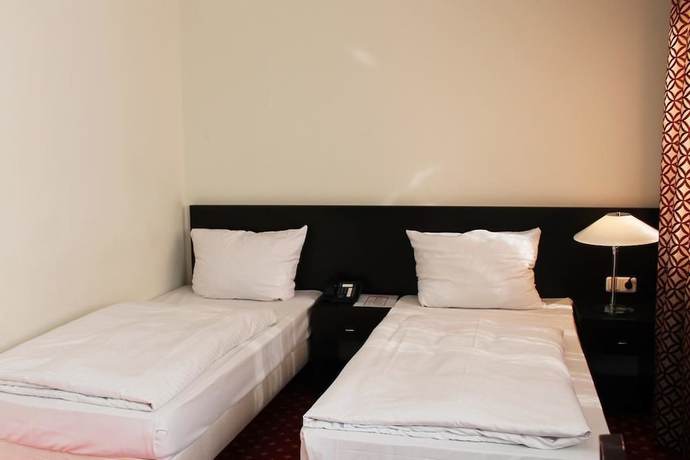 Imagen de la habitación del Hotel Aariana. Foto 3