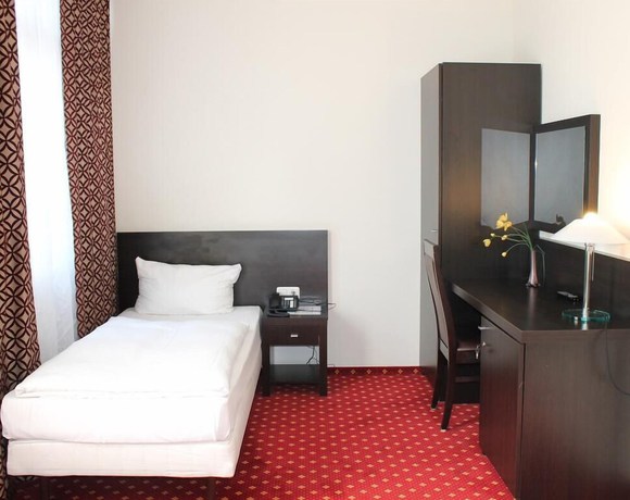 Imagen de la habitación del Hotel Aariana. Foto 12