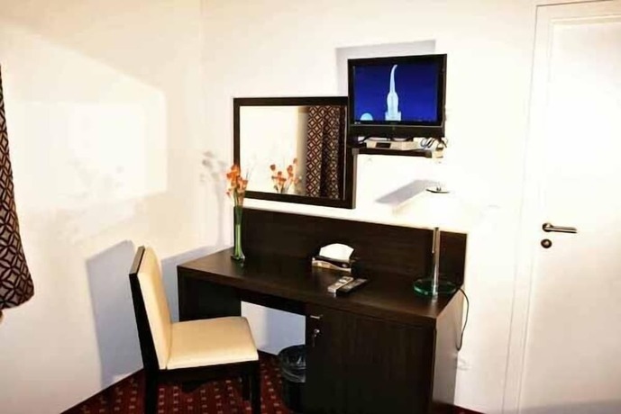 Imagen de la habitación del Hotel Aariana. Foto 14