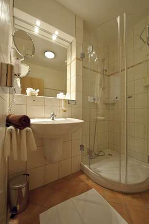 Imagen de la habitación del Hotel Adlerbr&auml;u. Foto 9