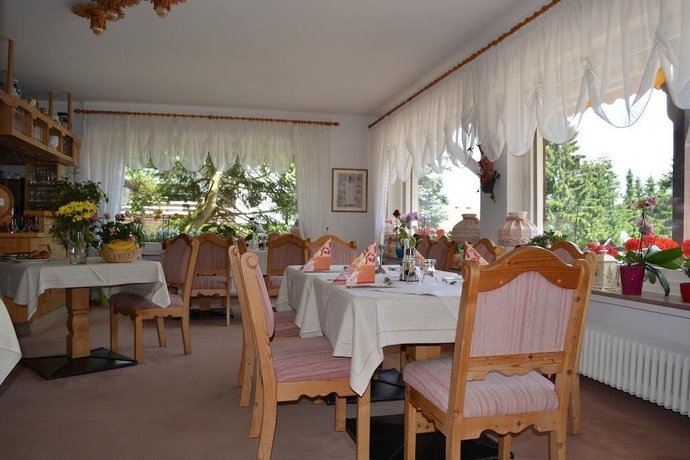 Imagen del bar/restaurante del Hotel Adlerschanze. Foto 2