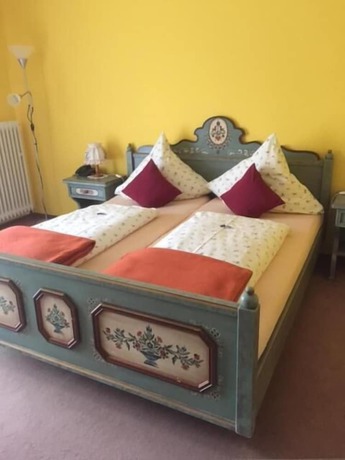 Imagen de la habitación del Hotel Adlerschanze. Foto 12