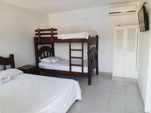 Imagen de la habitación del Hotel Agua Azul Melgar Tolima. Foto 13