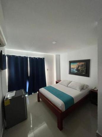 Imagen de la habitación del Hotel Aguamarina. Foto 20