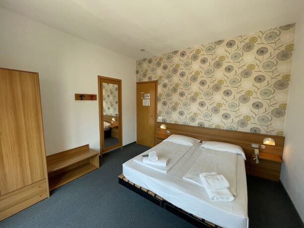 Imagen de la habitación del Hotel Al Castello. Foto 14