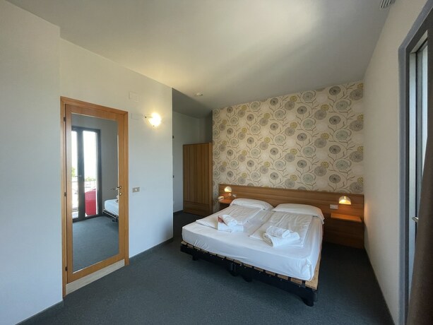 Imagen de la habitación del Hotel Al Castello. Foto 18