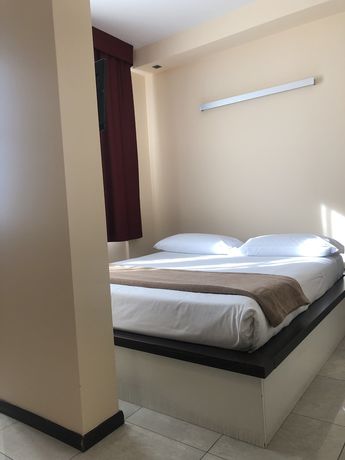 Imagen de la habitación del Hotel Alba. Foto 11