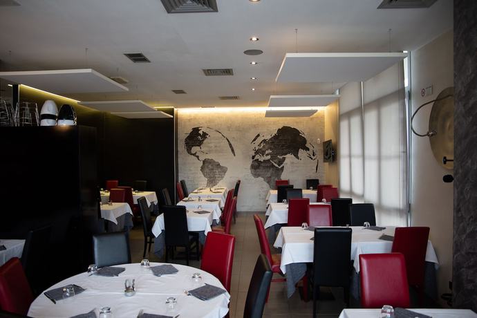 Imagen del bar/restaurante del Hotel Alba. Foto 5
