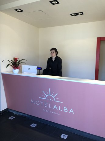Imagen de los interiores del Hotel Alba. Foto 19