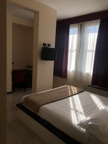 Imagen de la habitación del Hotel Alba. Foto 17