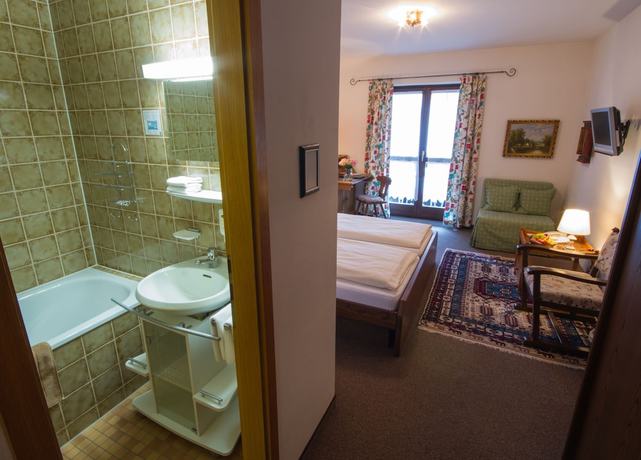 Imagen de la habitación del Hotel Alexandra. Foto 10