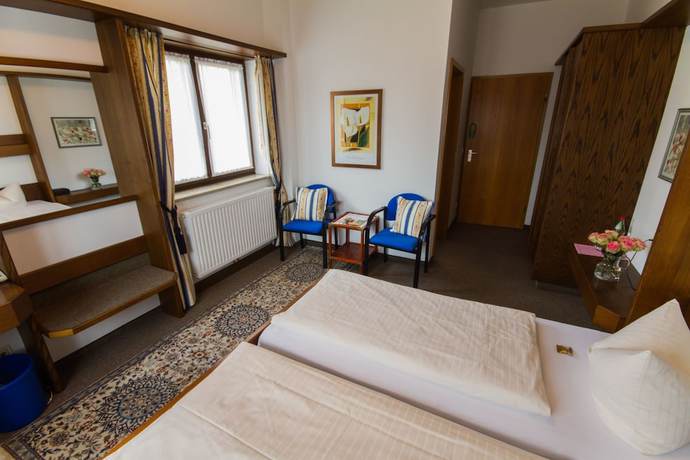 Imagen de la habitación del Hotel Alexandra. Foto 19