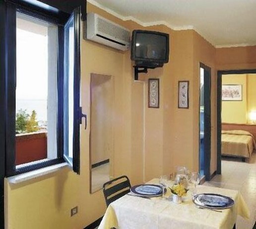 Imagen de la habitación del Hotel Ali Sul Lago. Foto 11