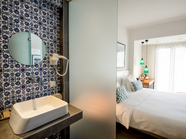 Imagen de la habitación del Hotel Alilass. Foto 7