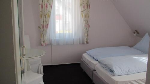 Imagen de la habitación del Hotel Alleeschl&ouml;&szlig;chen. Foto 6