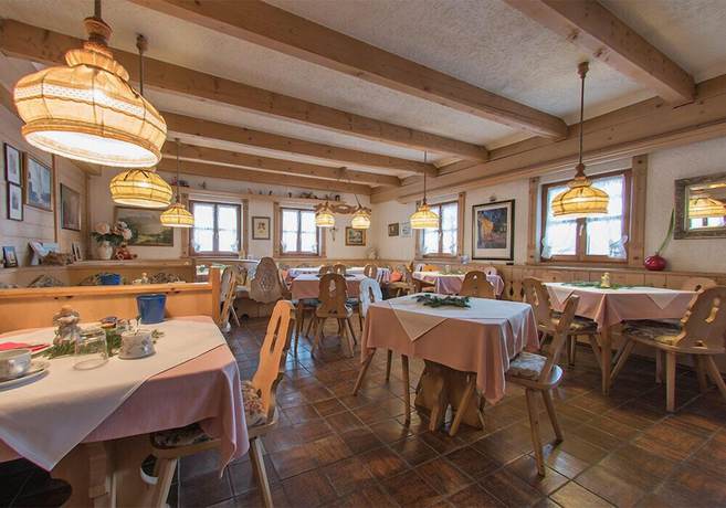 Imagen del bar/restaurante del Hotel Alpenrose. Foto 4