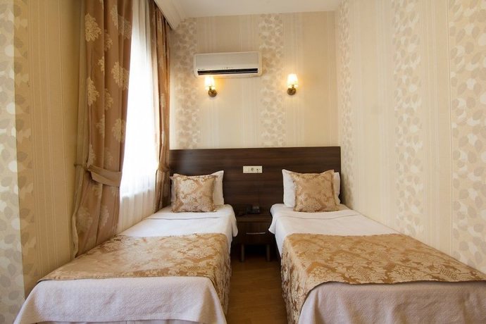 Imagen de la habitación del Hotel Alpin Laleli. Foto 5
