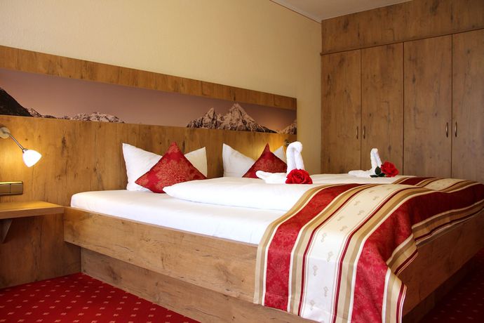 Imagen de la habitación del Hotel Alpina Ros Demming. Foto 11