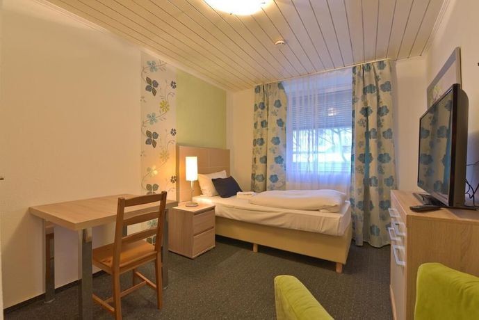 Imagen de la habitación del Hotel Alt-Finthen. Foto 10