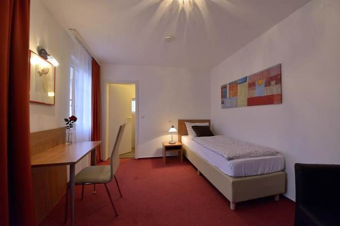 Imagen de la habitación del Hotel Alt-Finthen. Foto 15