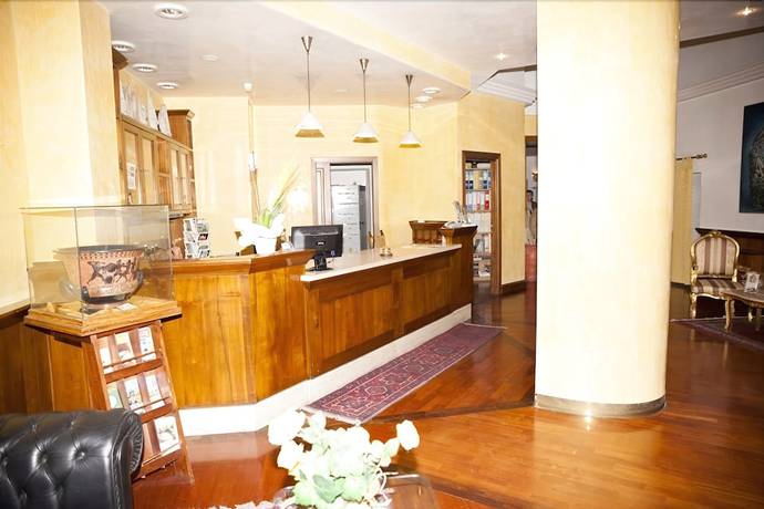 Imagen de los interiores del Hotel Altavilla. Foto 11