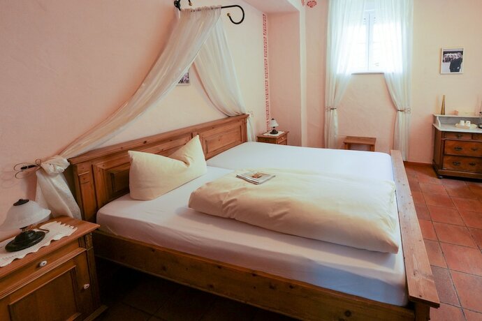 Imagen de la habitación del Hotel Alte B&uuml;rgermeisterei. Foto 18