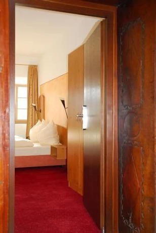 Imagen de la habitación del Hotel Alte Post, Siegsdorf. Foto 17