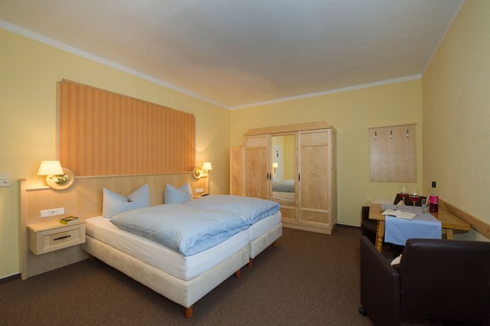 Imagen de la habitación del Hotel Altes Kurhaus. Foto 7