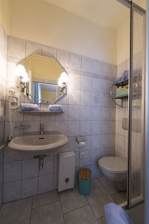 Imagen de la habitación del Hotel Altes Kurhaus. Foto 17