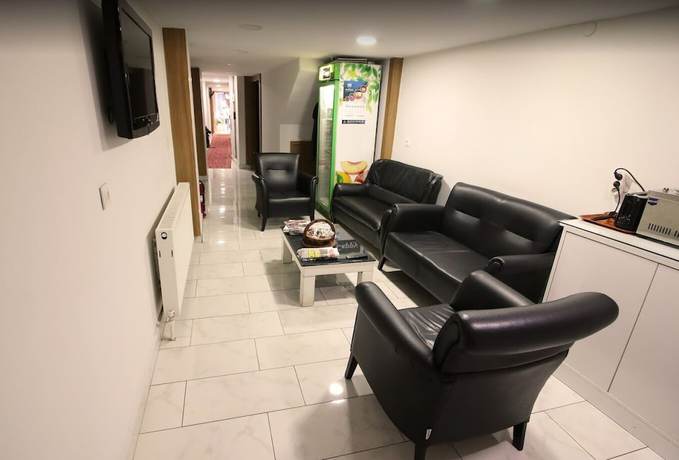 Imagen de los interiores del Hotel Altug, Isparta. Foto 17