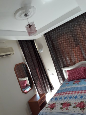 Imagen de la habitación del Hotel Alyans. Foto 10