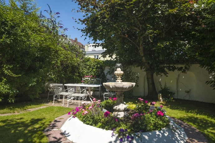 Imagen de los exteriores del Hotel Am Berg. Foto 17
