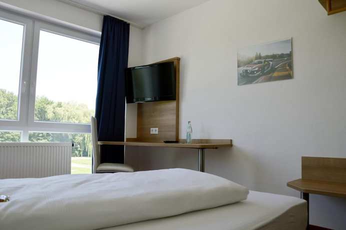 Imagen de la habitación del Hotel Am Interpark. Foto 13