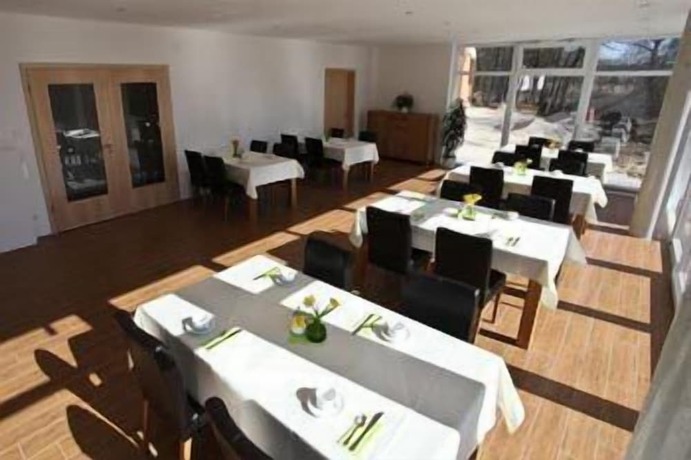 Imagen del bar/restaurante del Hotel Am Interpark. Foto 9