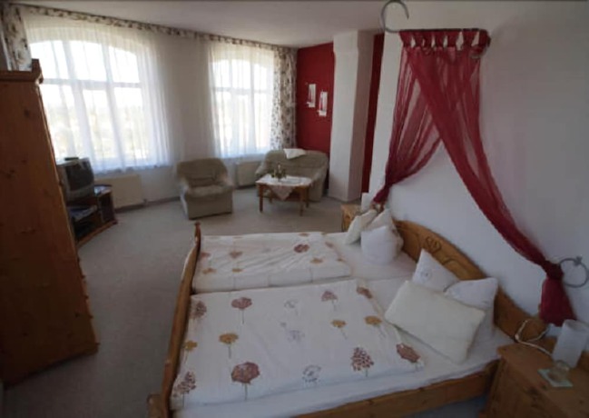 Imagen de la habitación del Hotel Am Kurpark. Foto 6