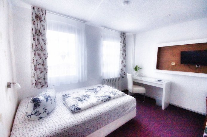 Imagen de la habitación del Hotel Am Kurpark. Foto 7