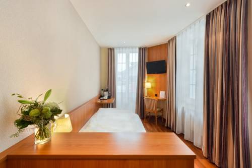 Imagen de la habitación del Hotel Amadeo. Foto 4