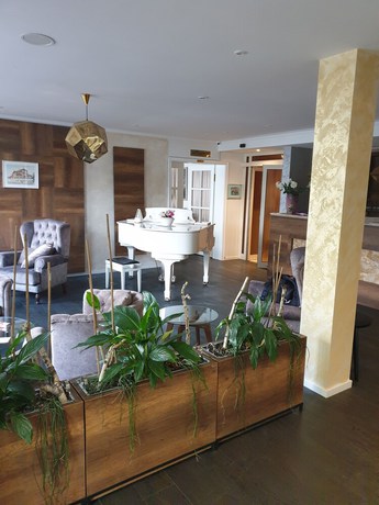 Imagen del bar/restaurante del Hotel Amelia. Foto 5