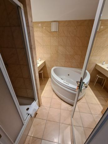 Imagen de la habitación del Hotel Amelia. Foto 6