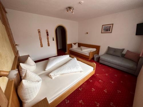 Imagen de la habitación del Hotel Andrea, Zams. Foto 15