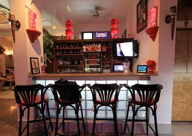 Imagen del bar/restaurante del Hotel Angel Beach. Foto 4