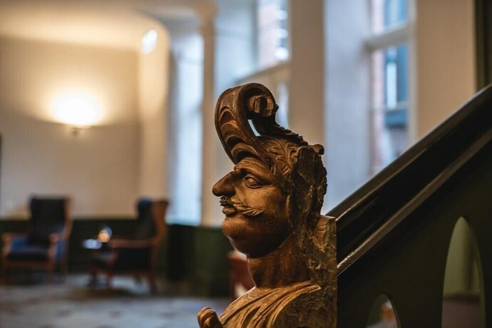 Imagen de los interiores del Hotel Anno 1216. Foto 19