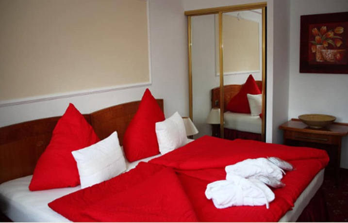 Imagen de la habitación del Hotel Antares. Foto 5