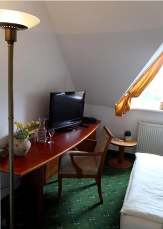Imagen de la habitación del Hotel Antares. Foto 14
