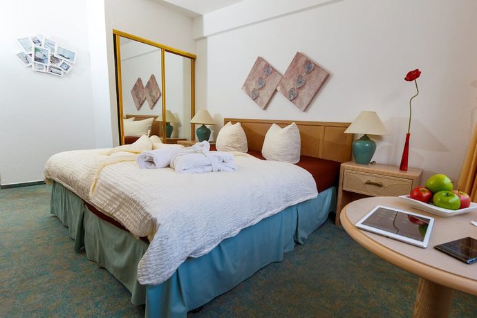 Imagen de la habitación del Hotel Antares. Foto 16
