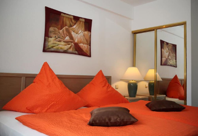 Imagen de la habitación del Hotel Antares. Foto 18